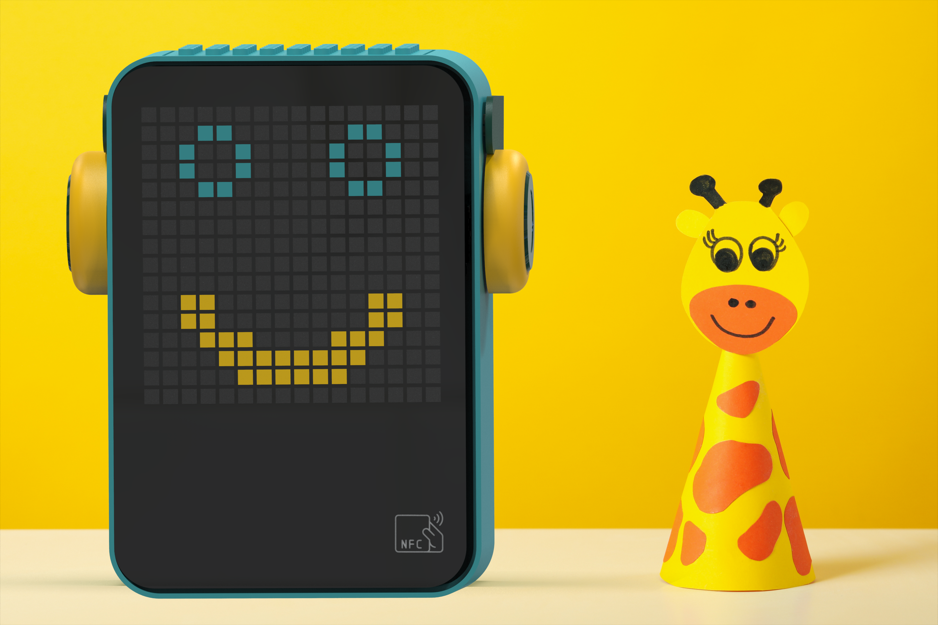 LunoBox on yellow background